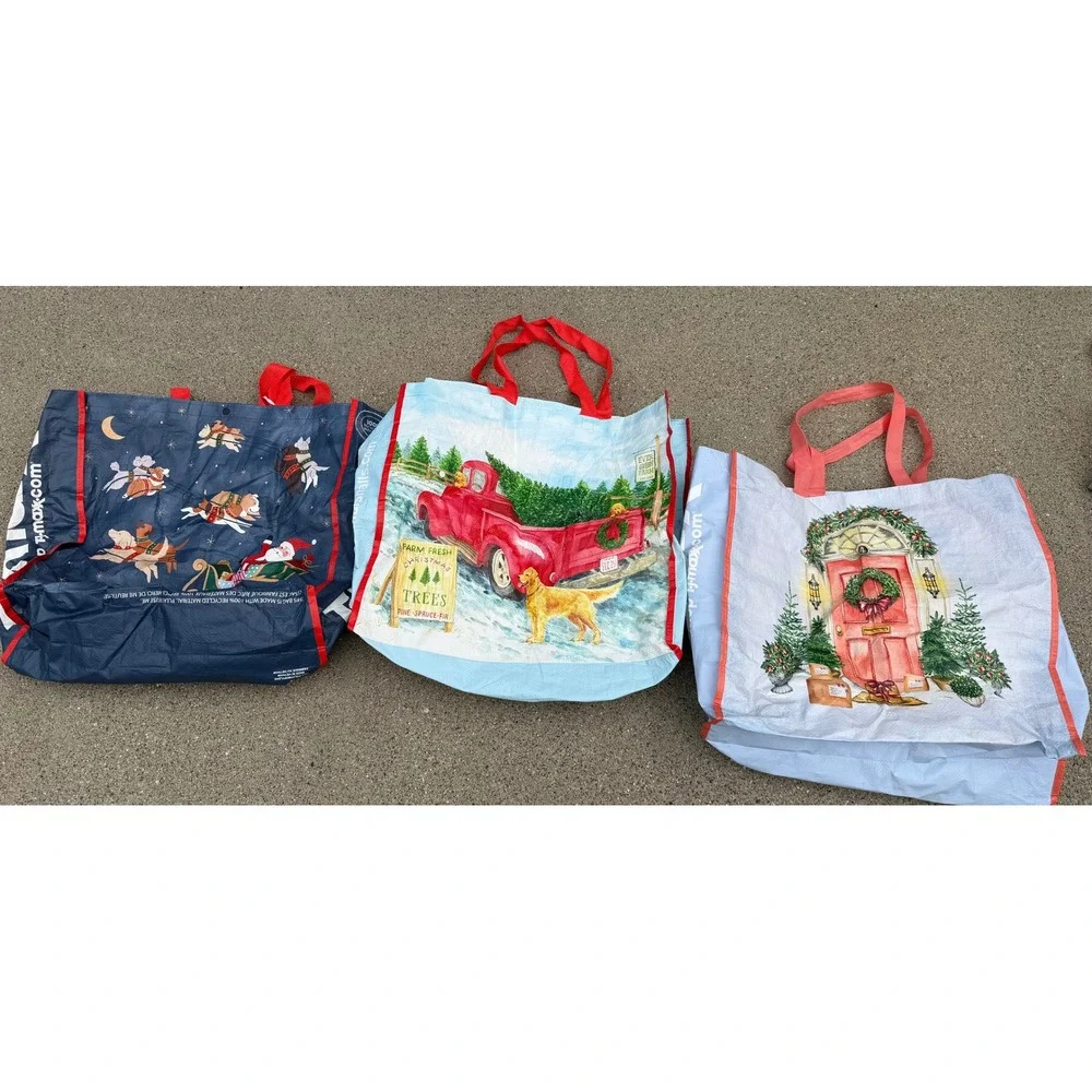 TJ Maxx Marshalls Reusable Christmas Shopping Bags Set of 3 Holiday Totes Dogs